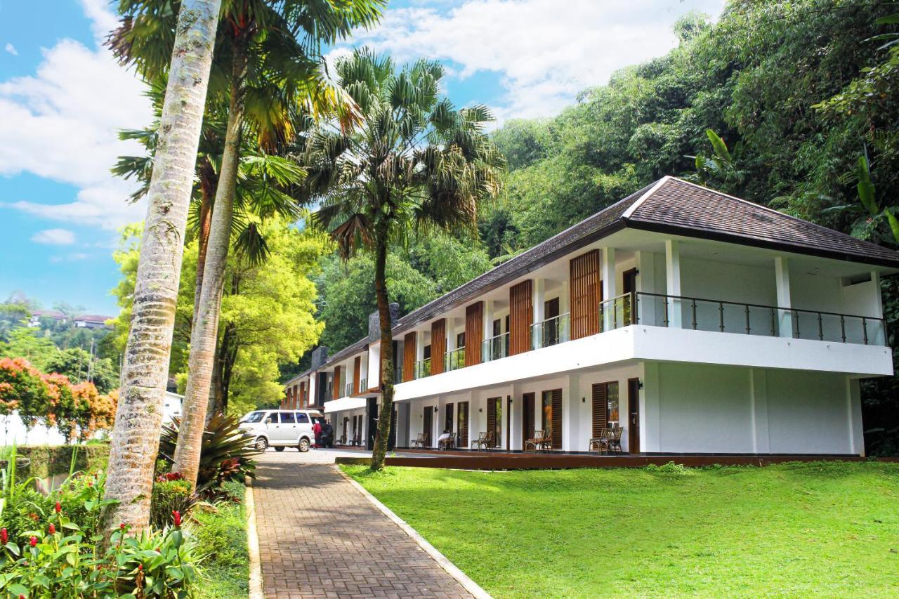 Lembah Permai Resort Sindanglaya Exterior foto